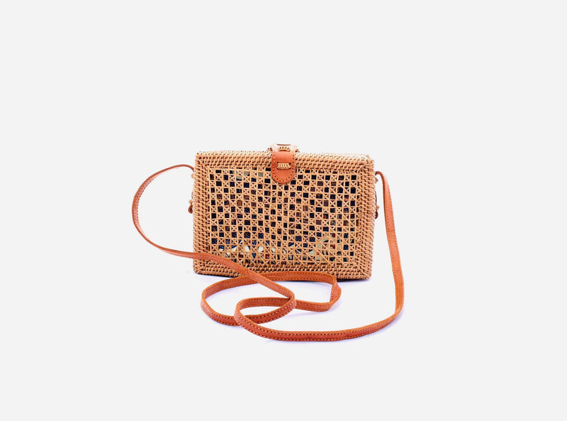 Cute lil square Rattan Bag STANDPOINTAMERICA